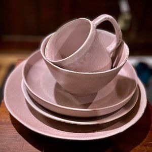 NWT Anthropologie Levi Dinnerware - Dinner plates, 4 piece set